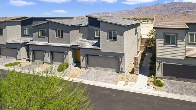 Building Photo - 4202 Lunar Cyn Ave