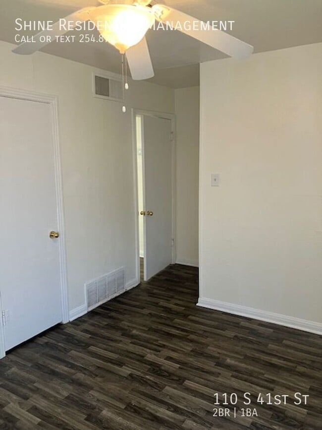 Building Photo - 110 S 41st St