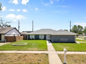 Building Photo - 327 Gentilly Dr