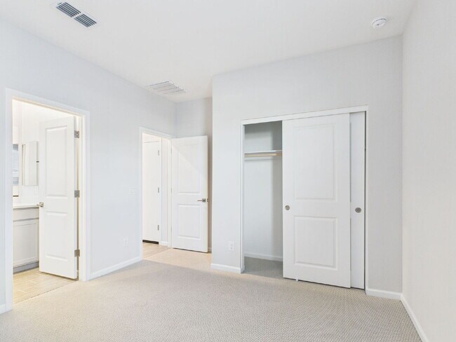 Building Photo - NORTH COPPER CANYON BRAND NEW BEAUTY