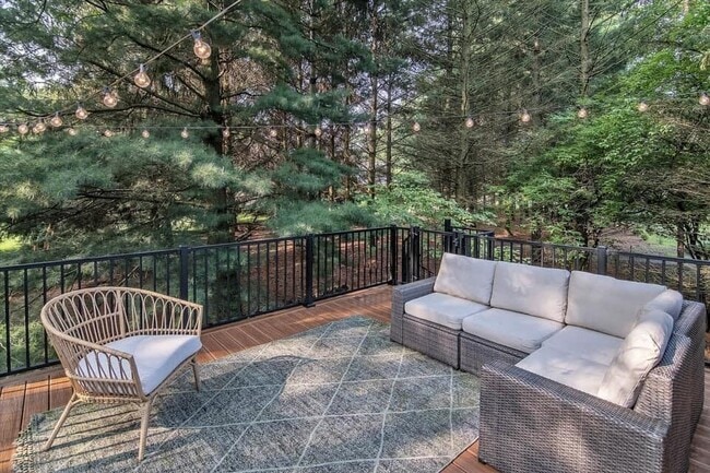 Building Photo - 956 Pratt Ridge Ct