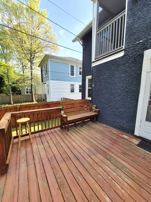 Building Photo - 2723 Fendall Ave