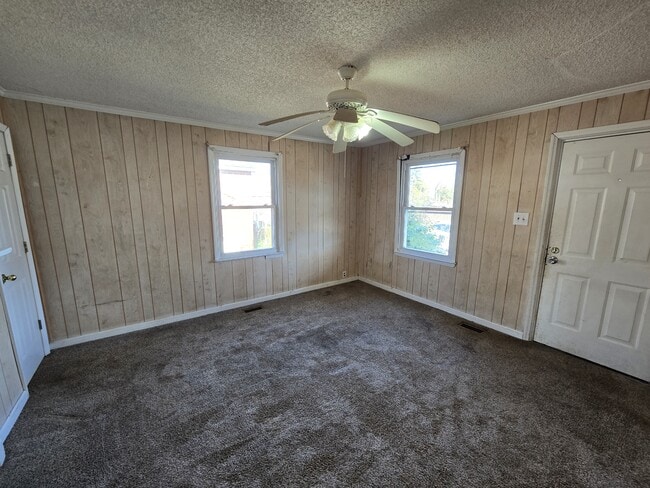 Building Photo - 430 Byrd St