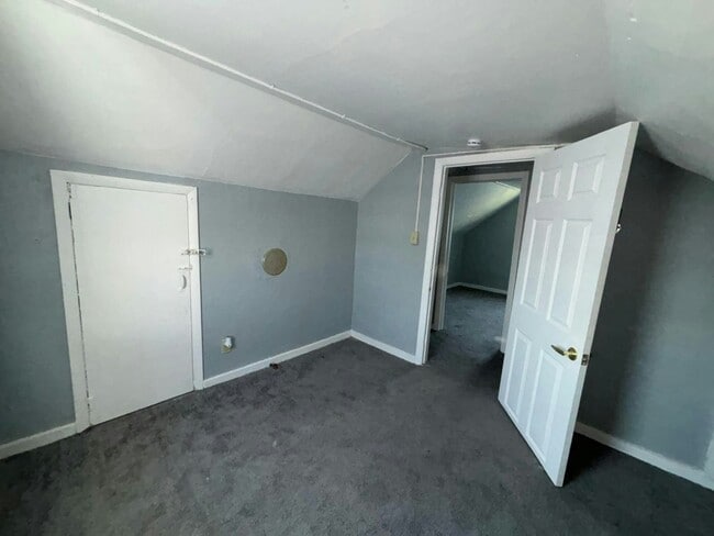 Building Photo - 101 S Roosevelt Ave