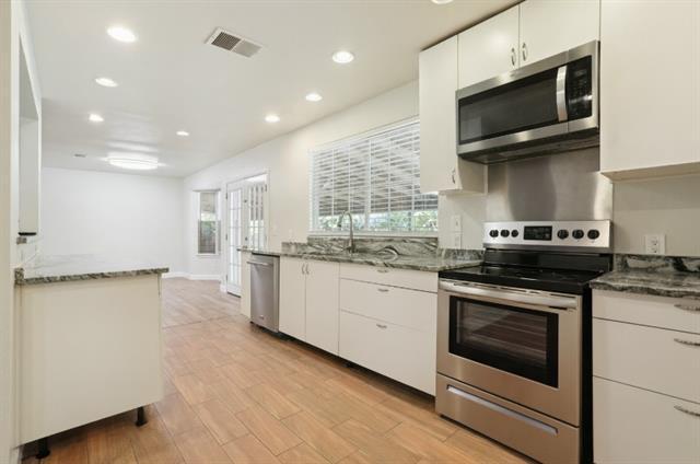 Building Photo - 12702 Lamppost Ln