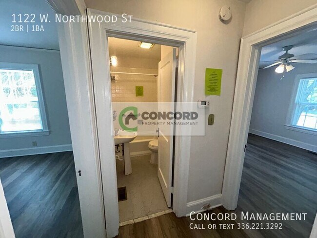 Building Photo - 1122 W Northwood St
