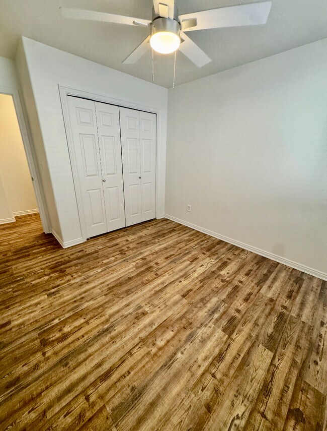 Building Photo - 281 W 100 N