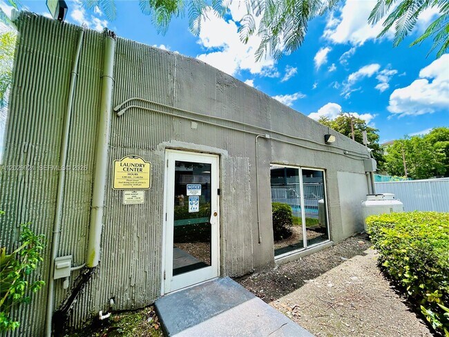 Building Photo - 11040 SW 196th St