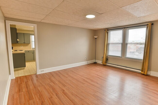 Building Photo - 1306 N 3rd St