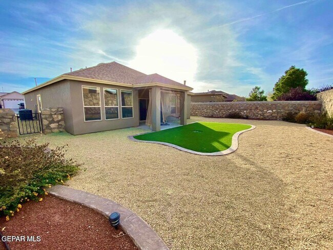 Building Photo - 14277 Desert Sky Dr