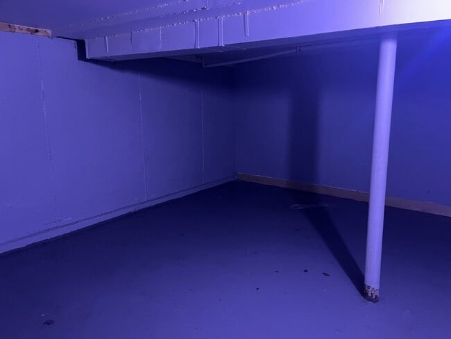 Building Photo - 22146 Yates Ave