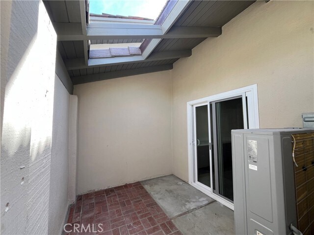 Building Photo - 2155 Vista Dorado