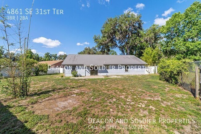 Building Photo - 4861 SE 31st Terrace