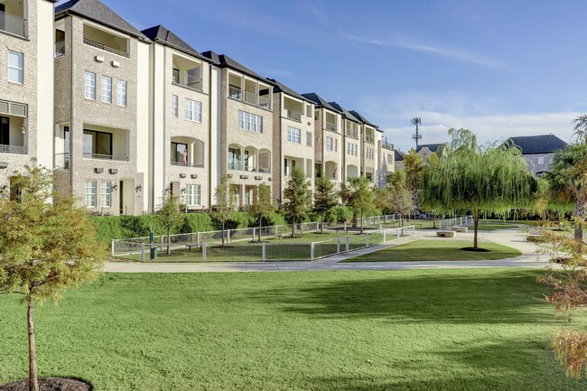 Building Photo - 2727 Dolce Oaks Dr