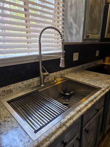 Building Photo - 1748 Paulas Huskey Cir