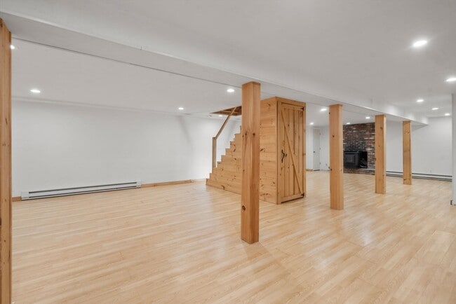 Building Photo - 56 Parmenter Ln