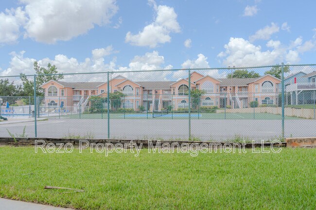 Building Photo - 8719 Rockingham Terrace