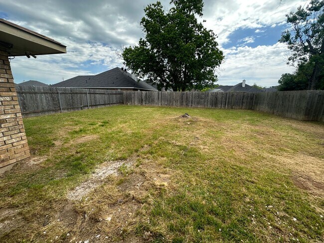 Building Photo - *2426 Brookhaven Drive