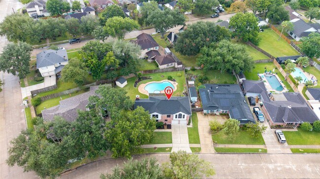 Building Photo - 3204 Farmers Field