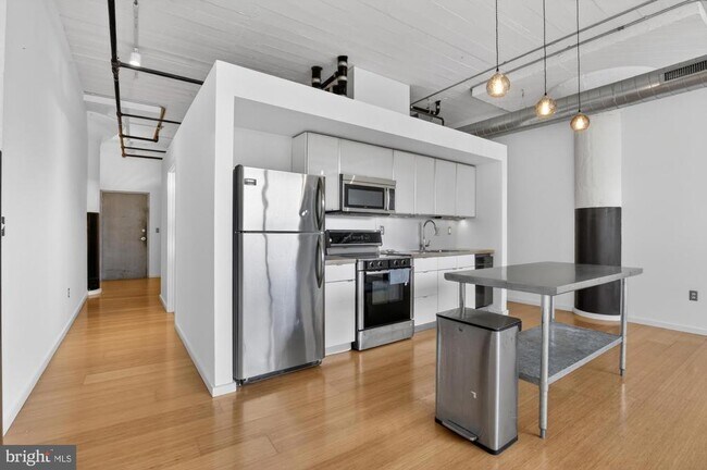 Building Photo - 1714 Memphis St