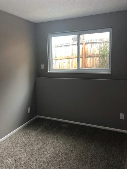 Building Photo - 888 Westmoreland Rd