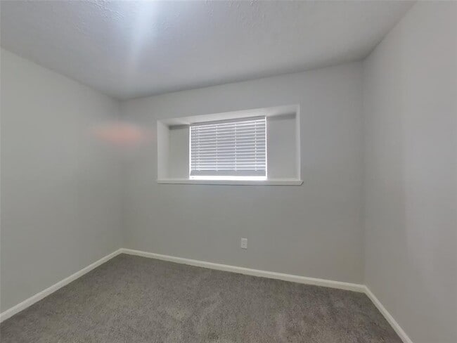 Building Photo - 4311 Chestergate Dr
