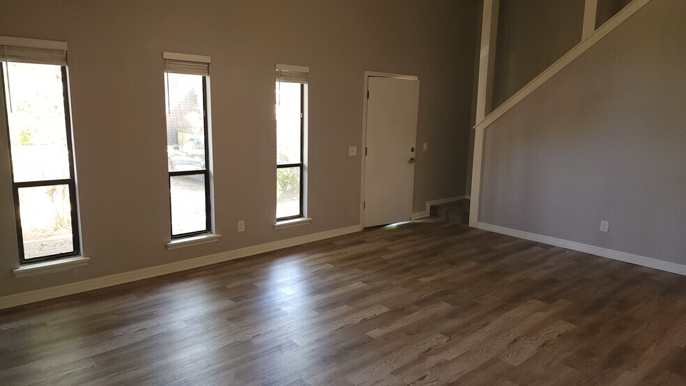 Building Photo - 2603 Fiddlestick Cir