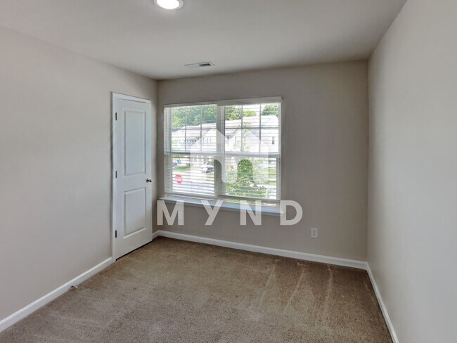 Building Photo - 5519 Newton Creek Dr