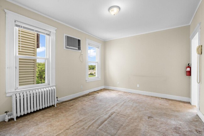 Building Photo - 520 Schuyler Ave