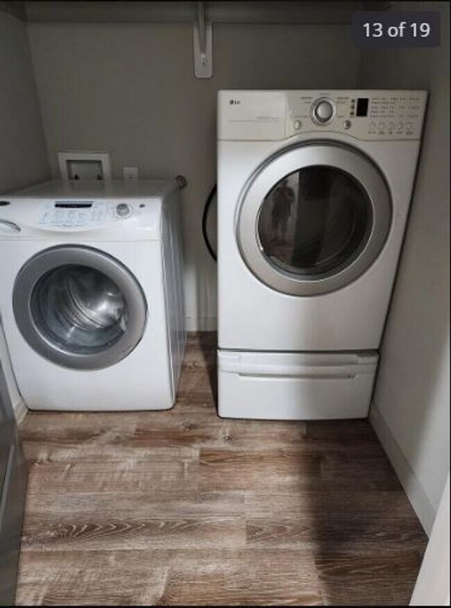 Building Photo - 4740 Fellows Ln