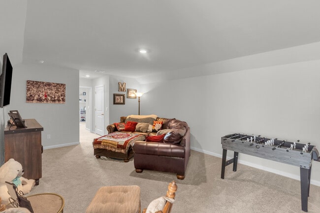 Building Photo - 1049 Burled Oak Rdg Lp SE