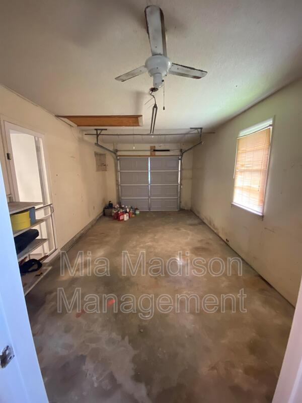 Building Photo - 7 Treadway St