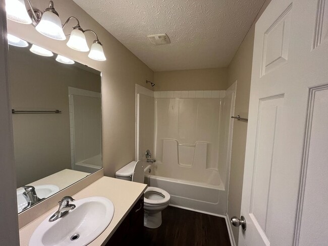 Building Photo - Beautiful Total Electric Home In Phenix Ci...