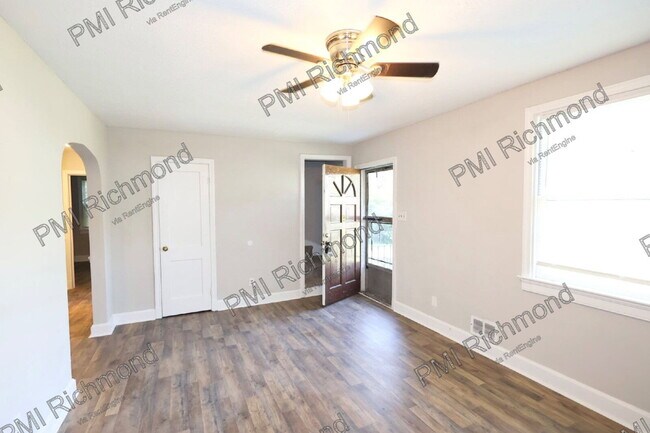 Building Photo - 3607 Thompson St