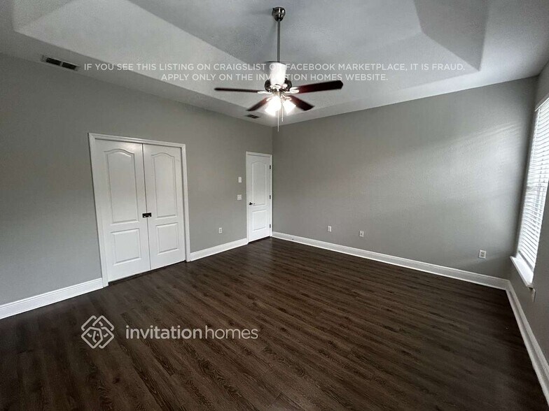 Building Photo - 2909 Dunhill Cir