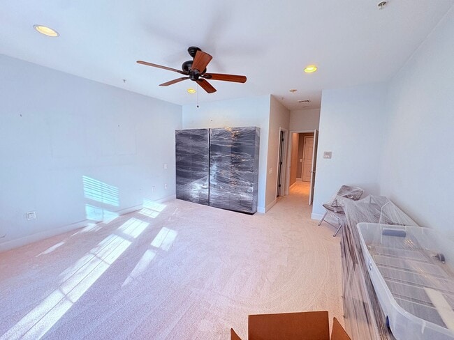Building Photo - POTOMAC CLUB - TOWNHOUSE CONDO
