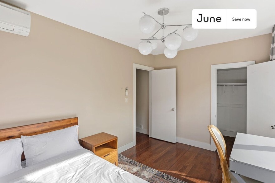 Building Photo - 2141 Cortelyou Rd