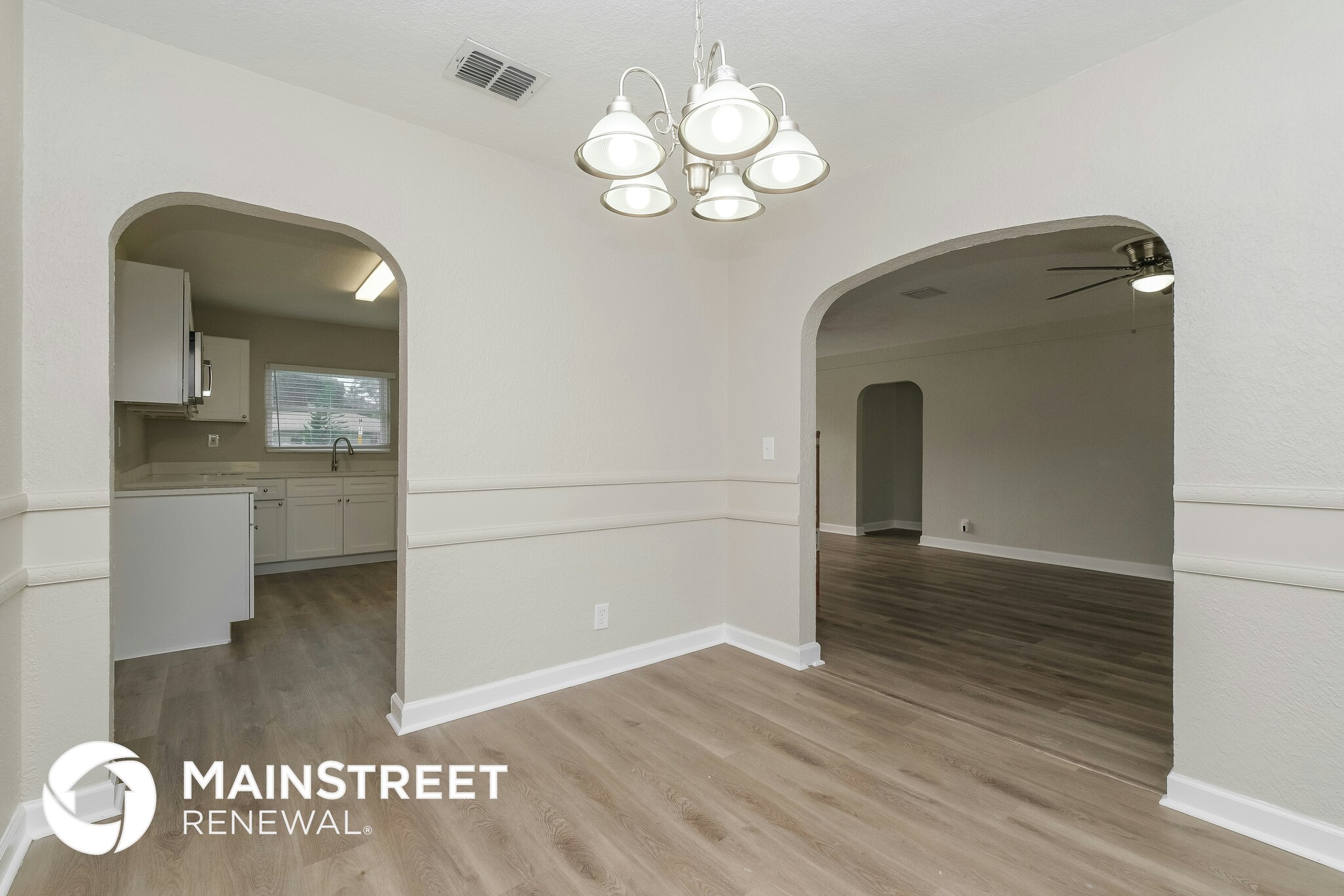 Building Photo - 114 N Meteor Ave