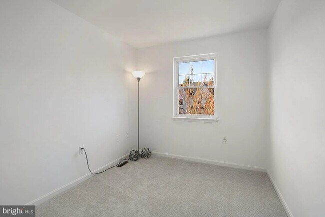 Building Photo - 505 McManus Way