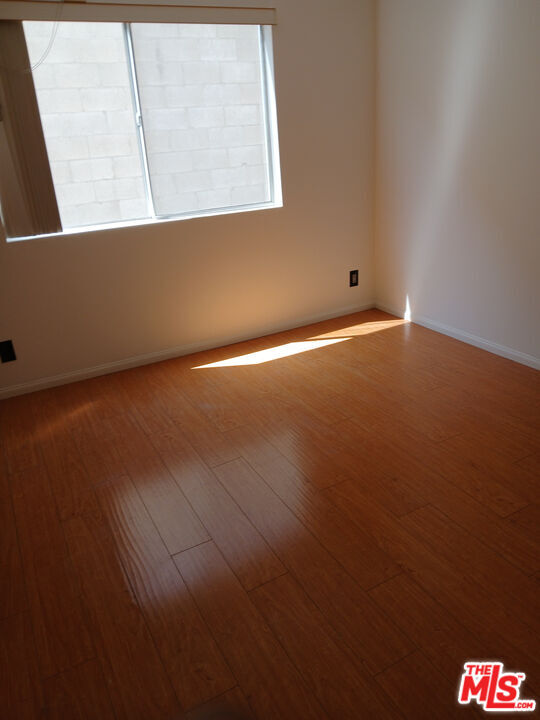 Building Photo - 2432 Colby Ave