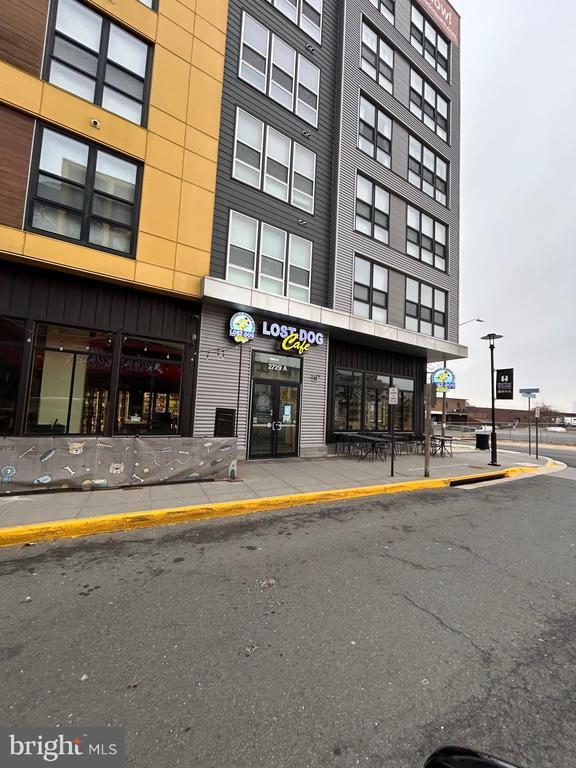 Building Photo - 2726 Gallows Rd