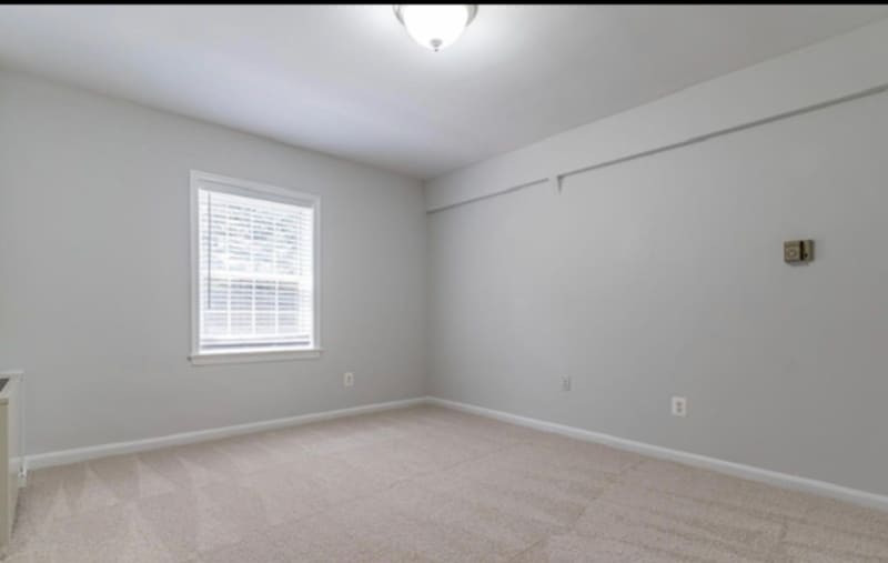 Building Photo - 3336 Spring Ln