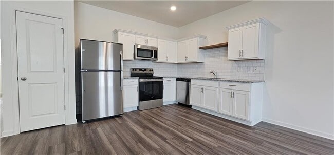 Building Photo - 202 Gillis Wy