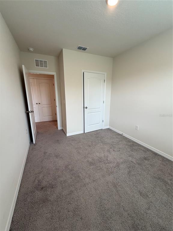 Building Photo - 2915 Canary Ave