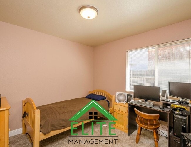 Building Photo - Charming 3-Bedroom Home in Prime Elk Grove...