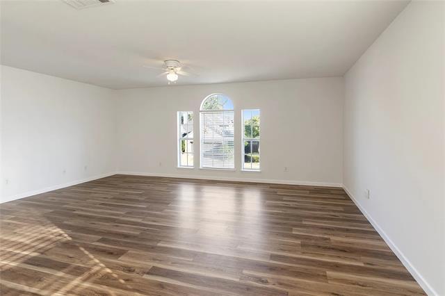 Building Photo - 813 Silverbrook Dr