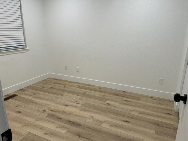 Building Photo - 139 Dayton Village Pkwy