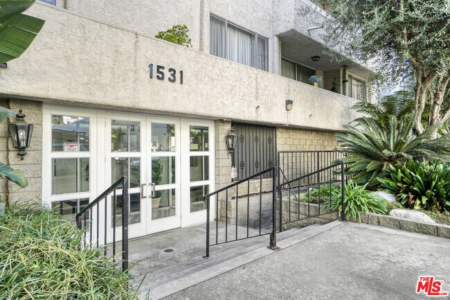 Building Photo - 1531 Camden Ave