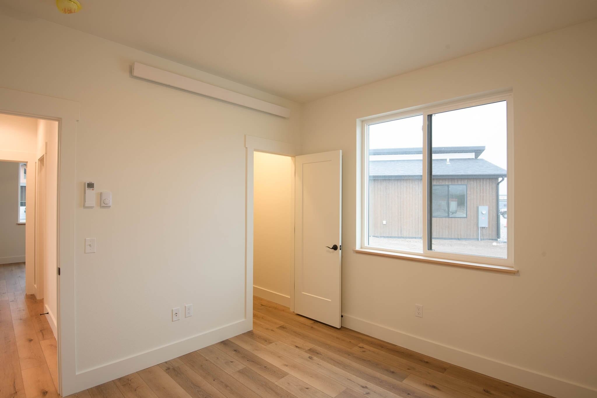 Building Photo - 1407 Windsor Dr