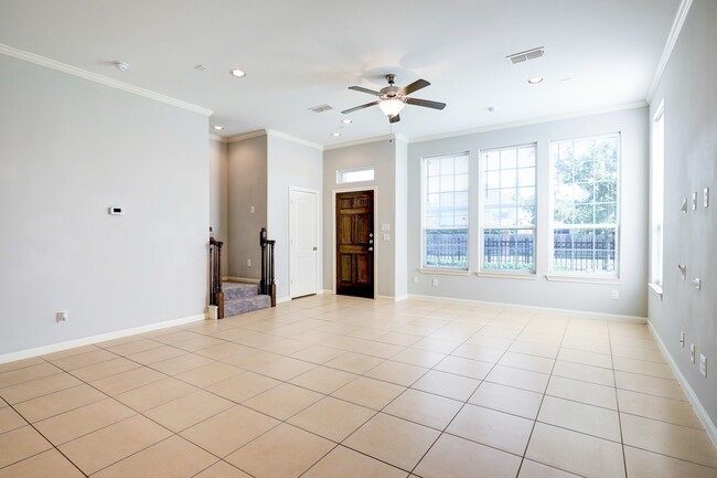 Building Photo - 2727 Misty Heath Ln